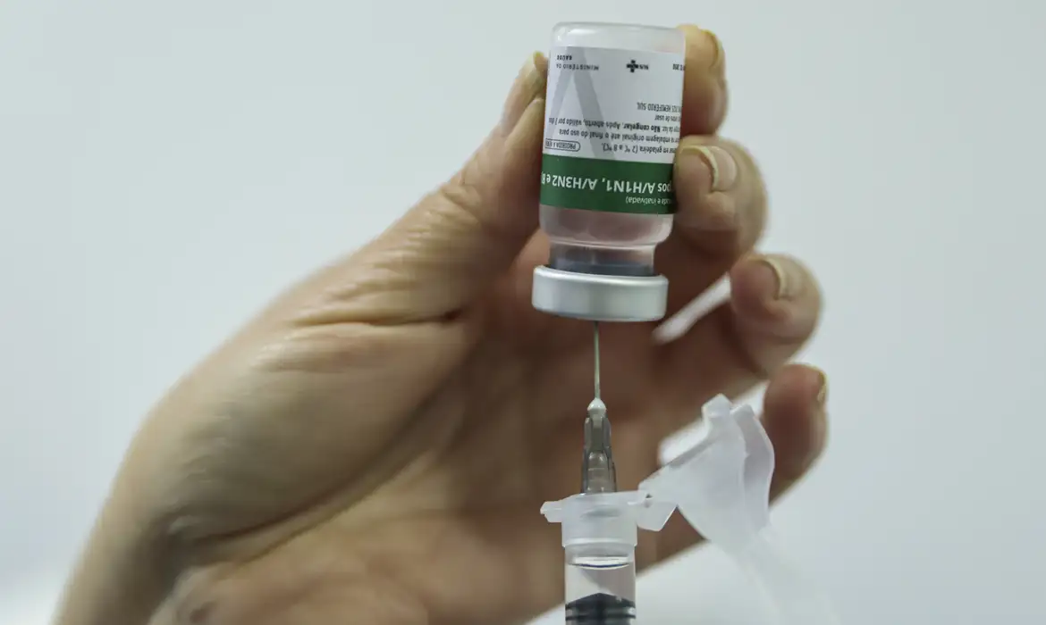 Fiocruz mantém alerta para síndrome respiratória grave no Brasil; casos já passam de 31 mil