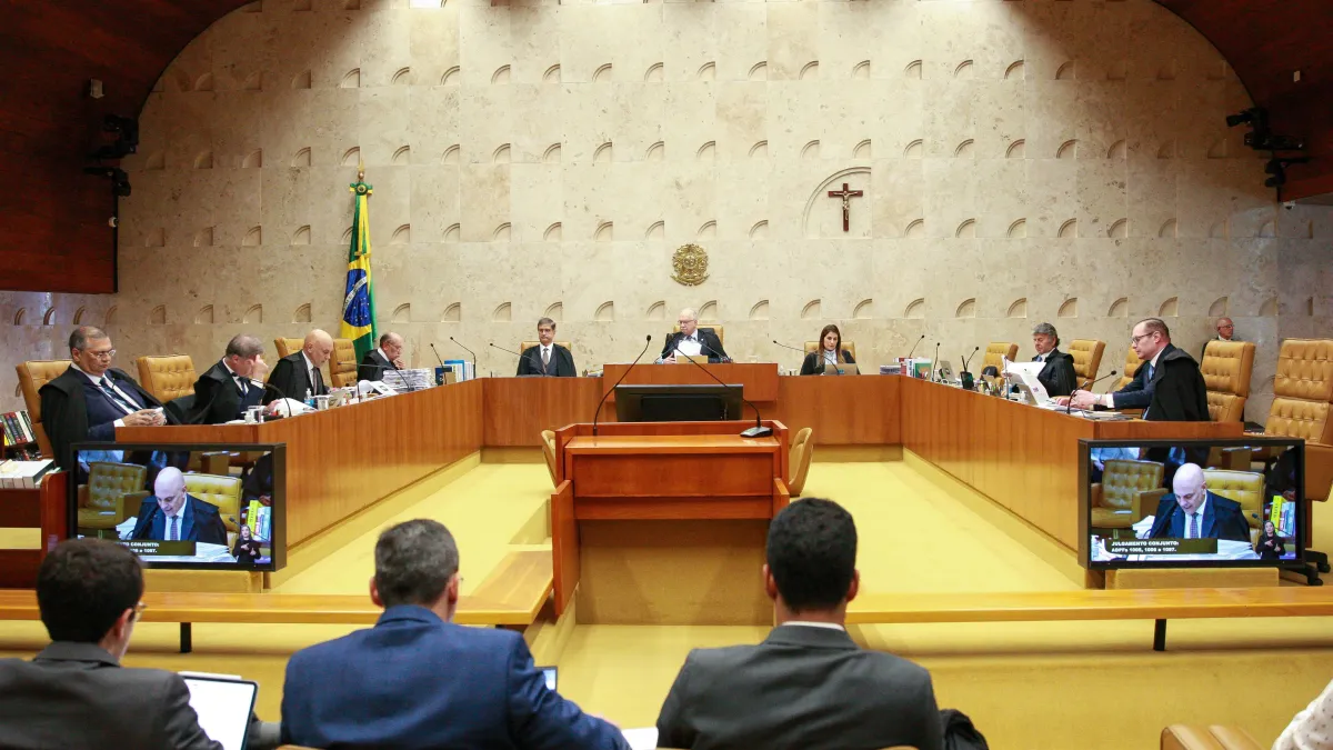 STF: Autocrítica ou reação? Reforma ou defesa?