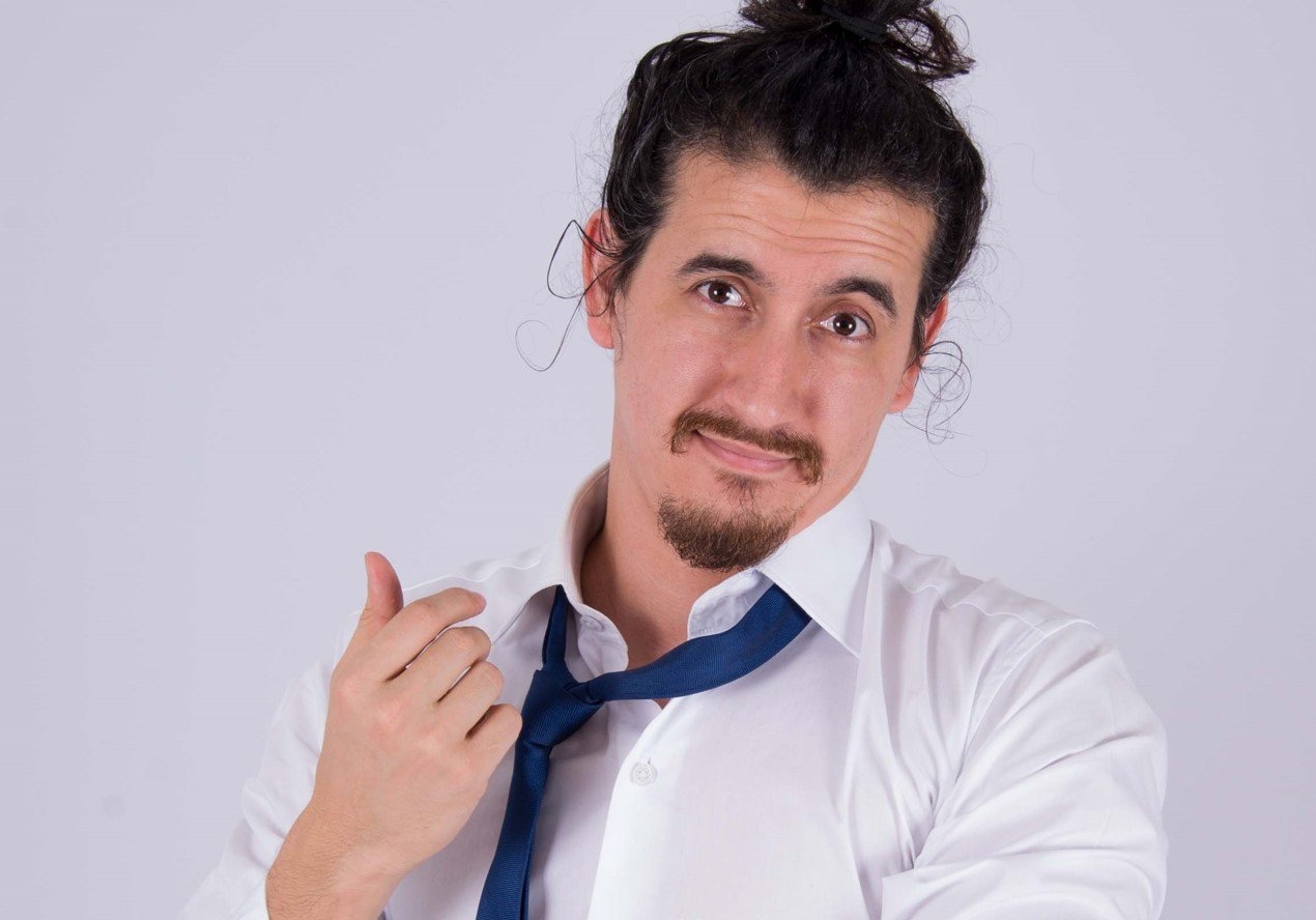 Afonso Padilha apresenta novo espetáculo de stand-up em Goiânia e Anápolis