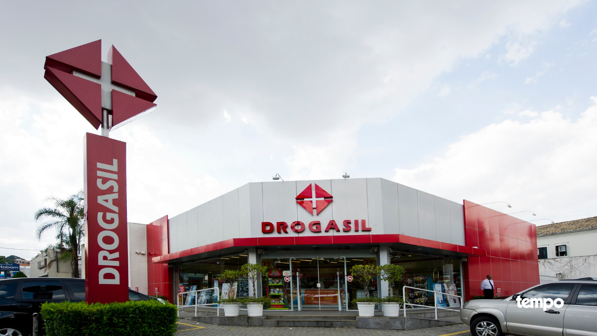 Drogasil adota escala 5x2 em todas as unidades da rede em Goiás