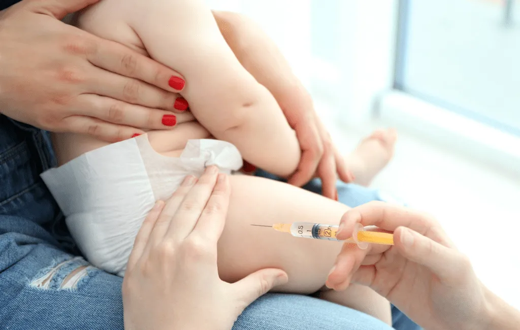 Nova vacina de proteção infantil contra pneumonia, meningite e outras doenças graves chega a Aparecida; veja quando e onde vacinar