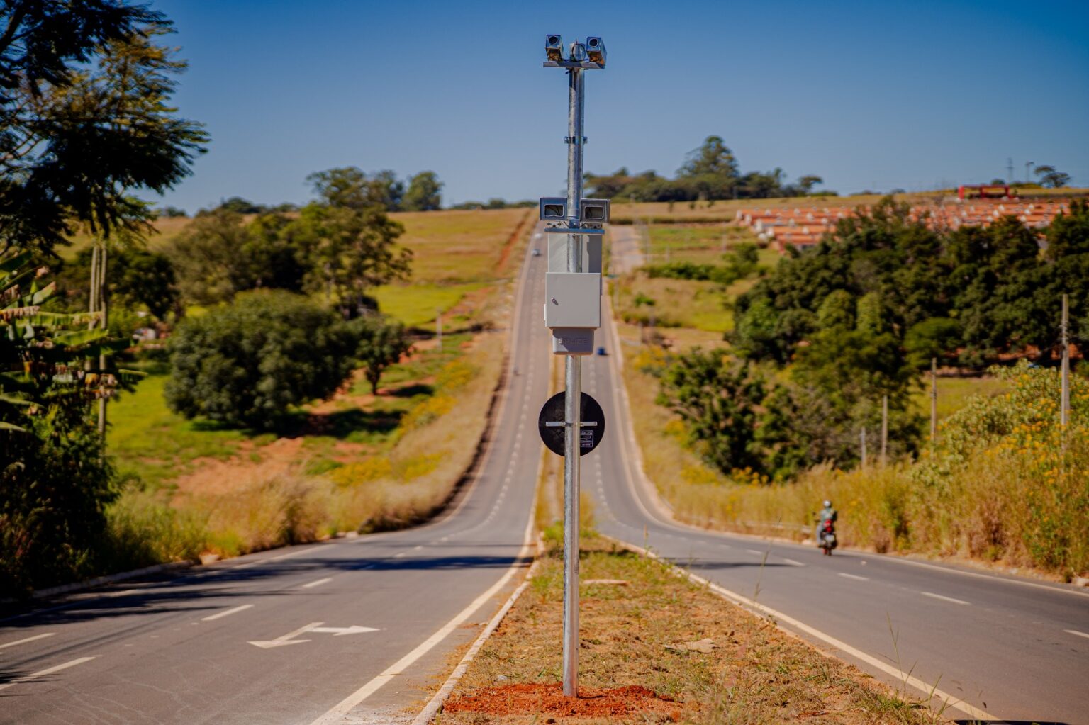 Para reduzir acidentes, radares em pontos críticos próximos ao DAIA em Anápolis. veja detalhes