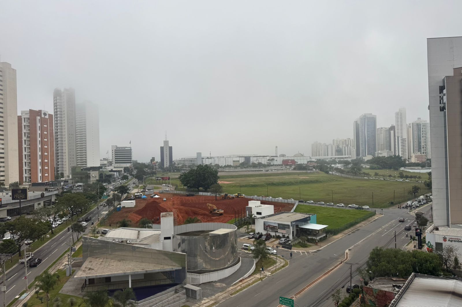 GOIÂNIA COM NEBLINA