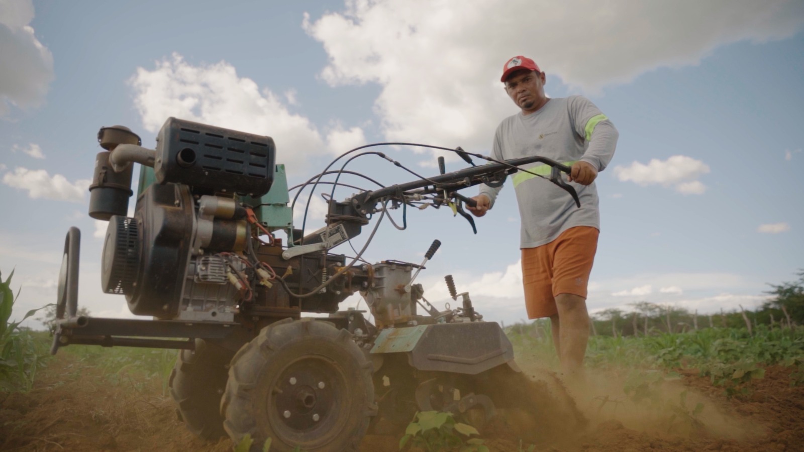 IARAA: Movimentos populares usam tecnologia chinesa para criar inteligência artificial da agroecologia e reforma agrária