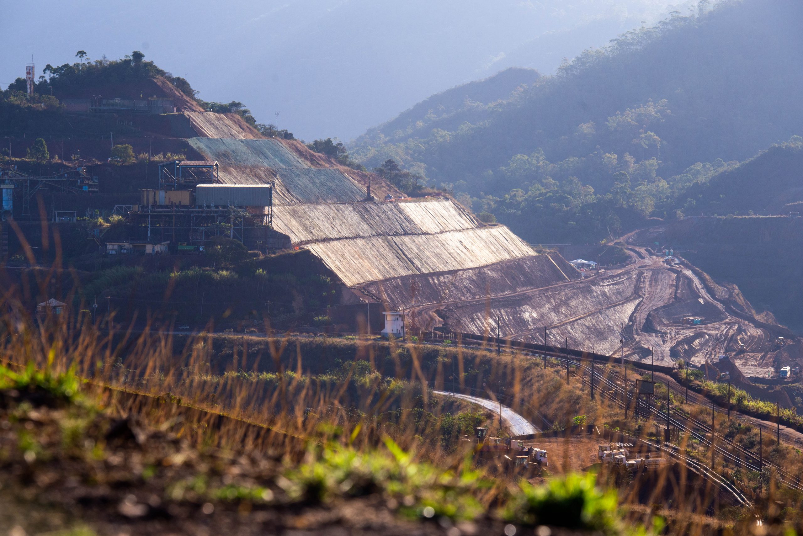 Empresa mineradora, incorporada pela Vale, terá que recuperar área degradada e pagar indenização por danos morais coletivos