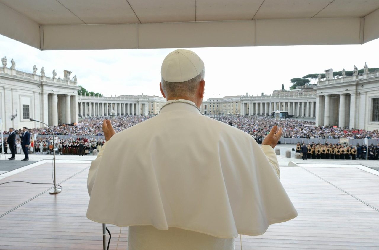 No dia de Nossa Senhora de Fátima, Papa clama por paz e concórdia no mundo - Vatican News