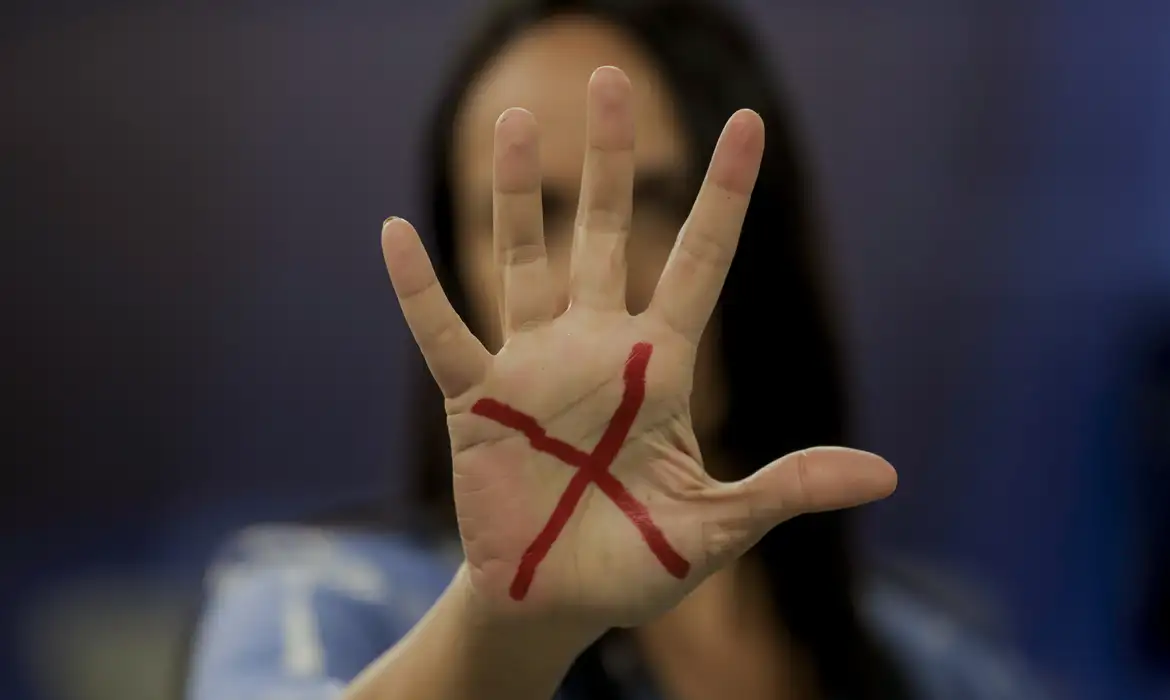 OAB-GO violência doméstica