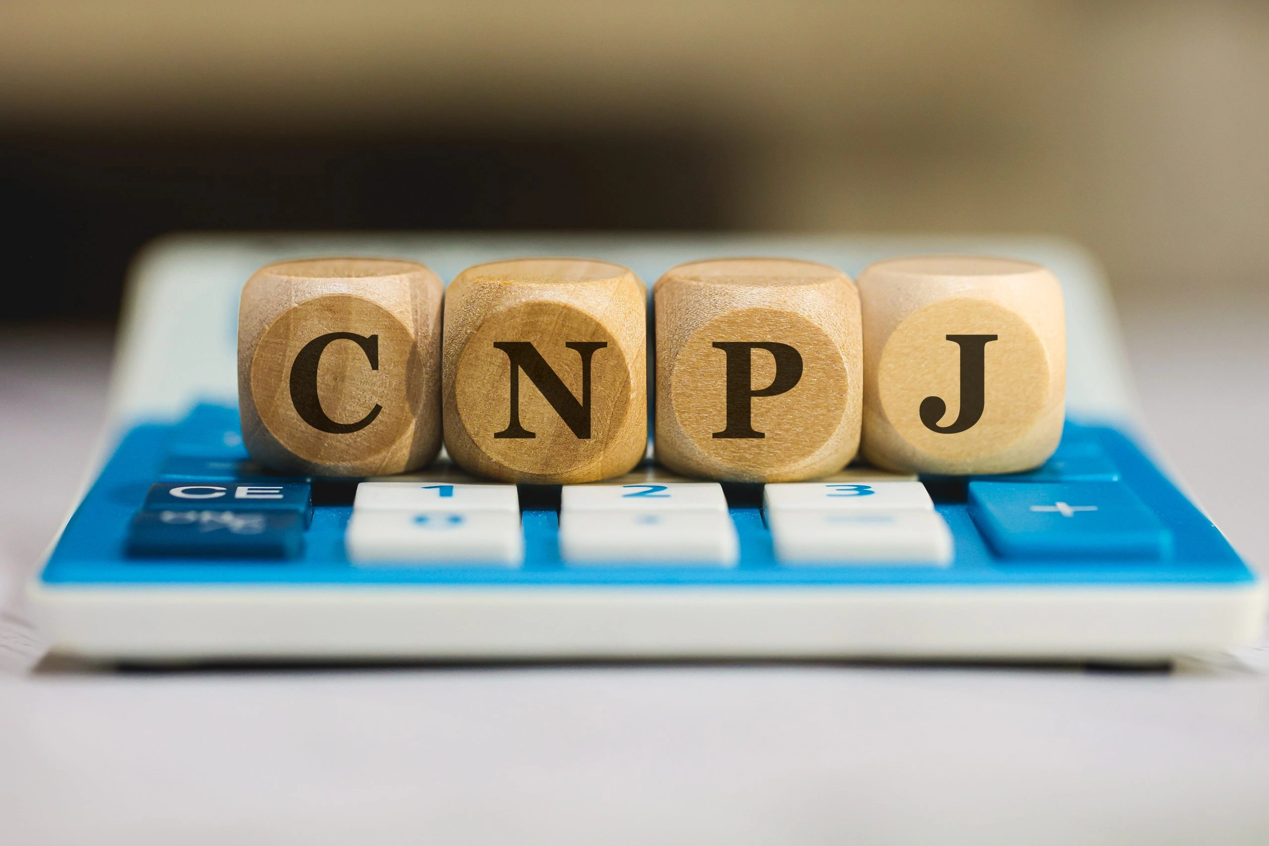 Novo CNPJ com letras começa a valer em julho; saiba como vai ser