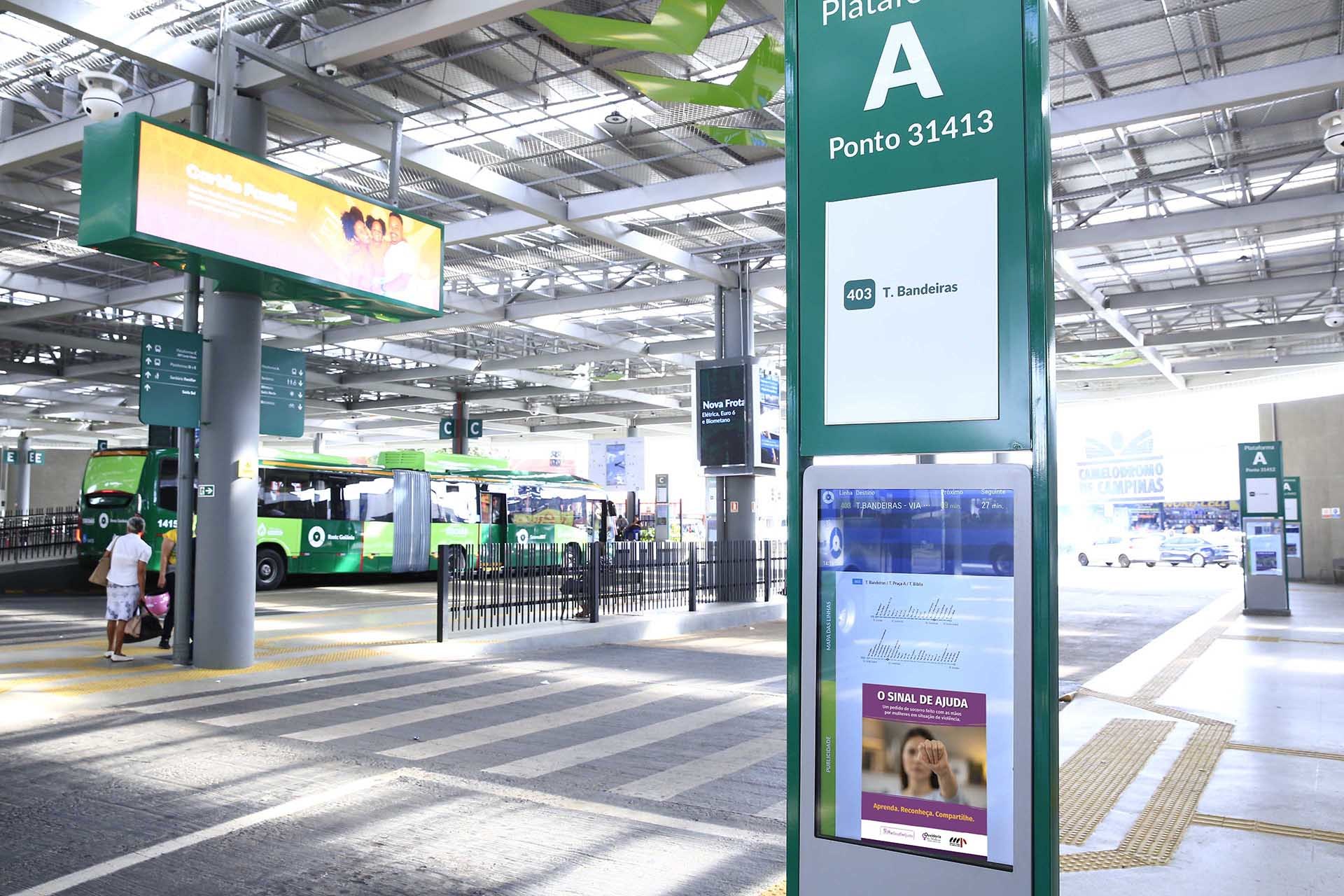 Campanha contra violência doméstica chega aos terminais de ônibus de Goiânia e Aparecida