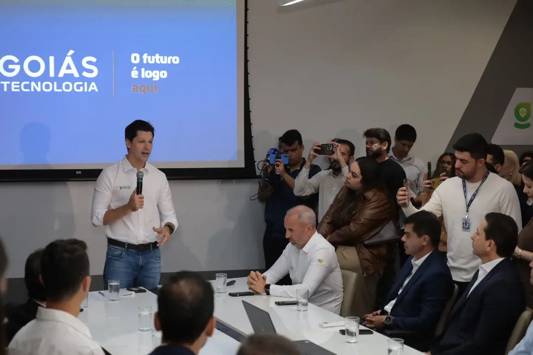 De processos em papel a mais de 200 serviços online Aparecida aposta na tecnologia para modernizar atendimento