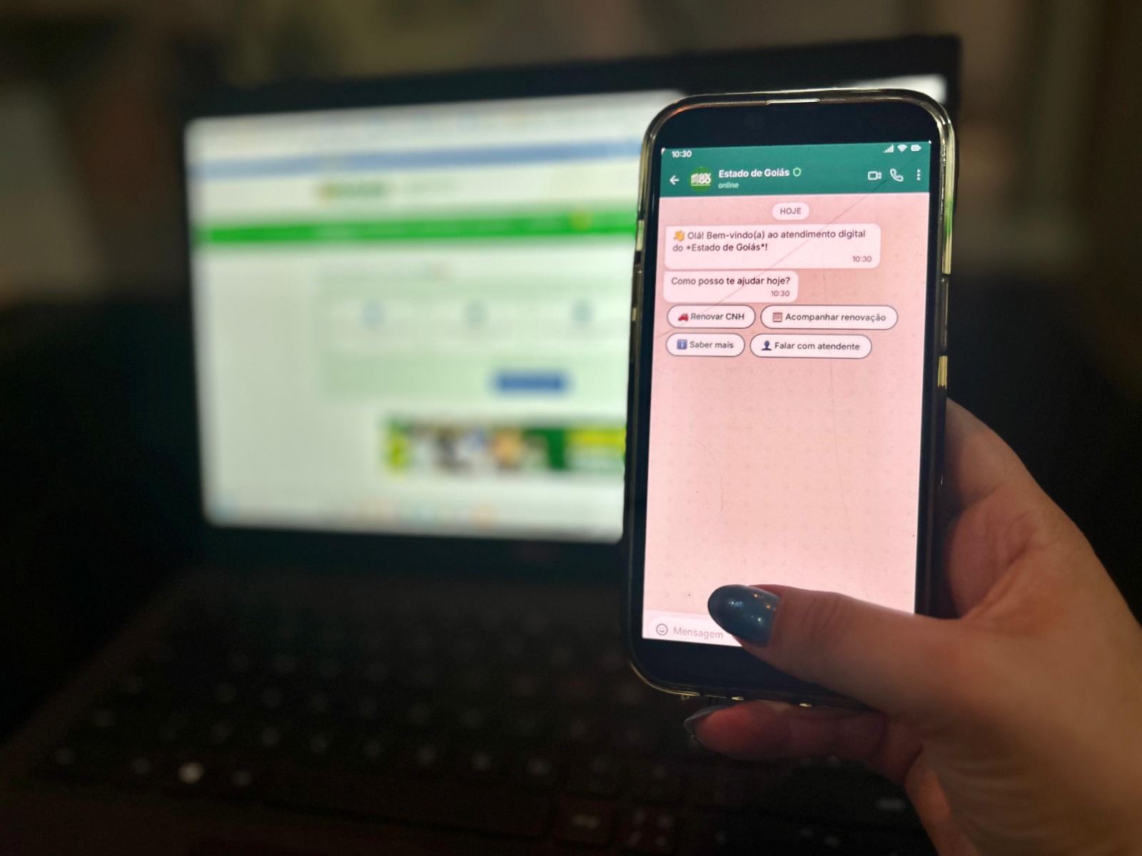 Governo de Goiás leva serviços públicos para o WhatsApp e promete emissão da nova identidade pelo celular