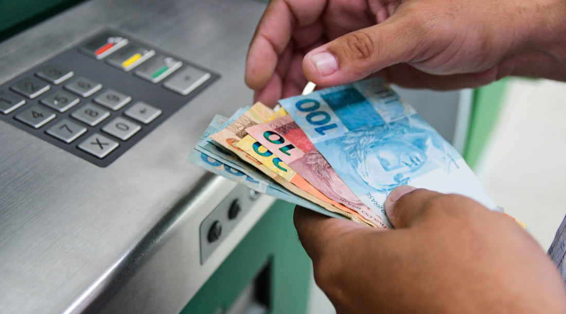 Governo de Goiás antecipa pagamento dos salários de junho para esta segunda-feira (29)