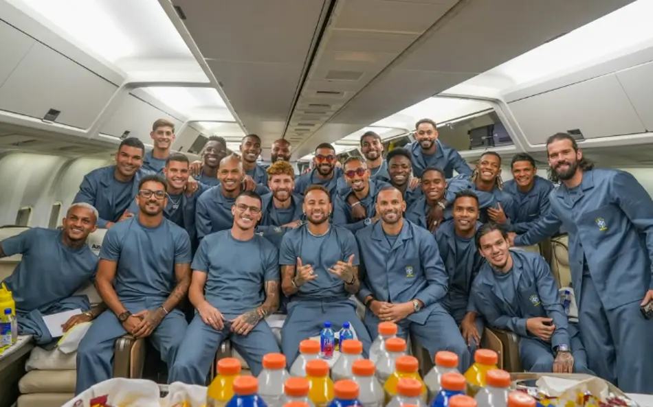 Seleção Brasileira desembarca em Nova Jersey com protocolo de “regime fechado” prometido pela CBF