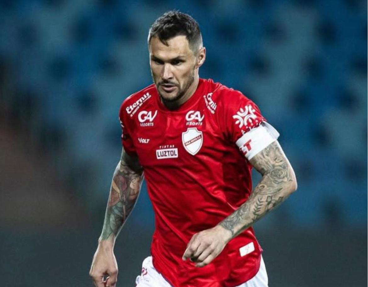Vila recebe o Botafogo-SP de olho na liderança da Série B