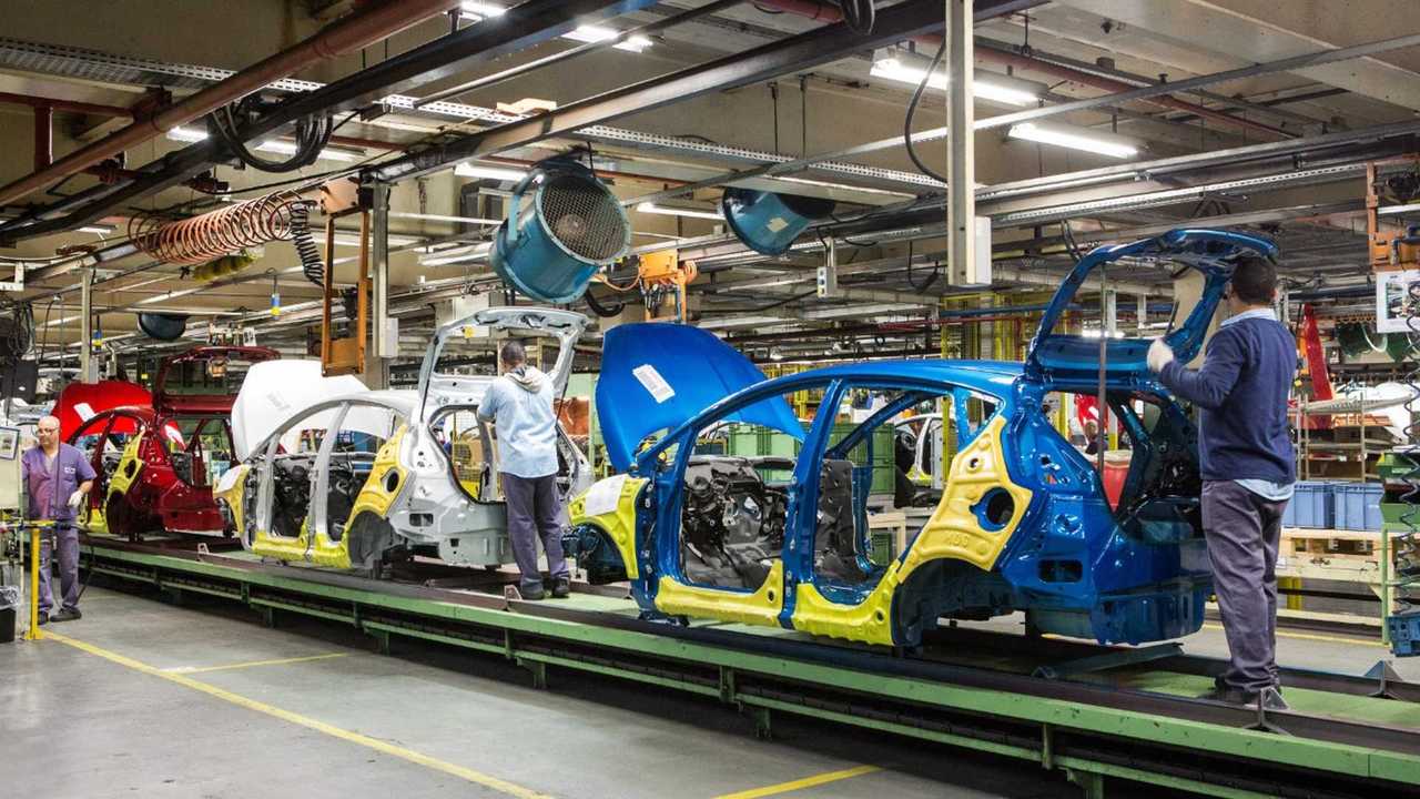 Após falhas da IA, Ford contrata centenas de engenheiros veteranos para resolver problemas de qualidade Flávio admite encontro com Vorcaro após prisão e diz que foi encerrar aporte a filme de Bolsonaro Vorcaro é sócio da Odebrecht na venda de 557 apartamentos em SP