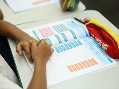 Analfabeto analfabetismo - educação