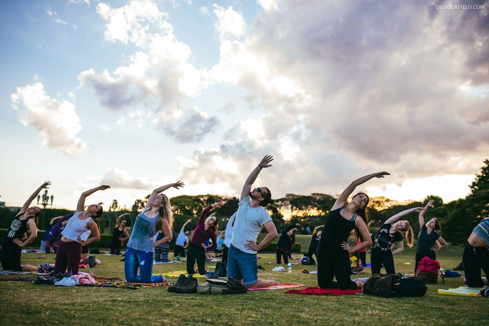 Governo de Goiás e Embaixada da Índia realizam Yoga Day Goiânia no Parque Flamboyant