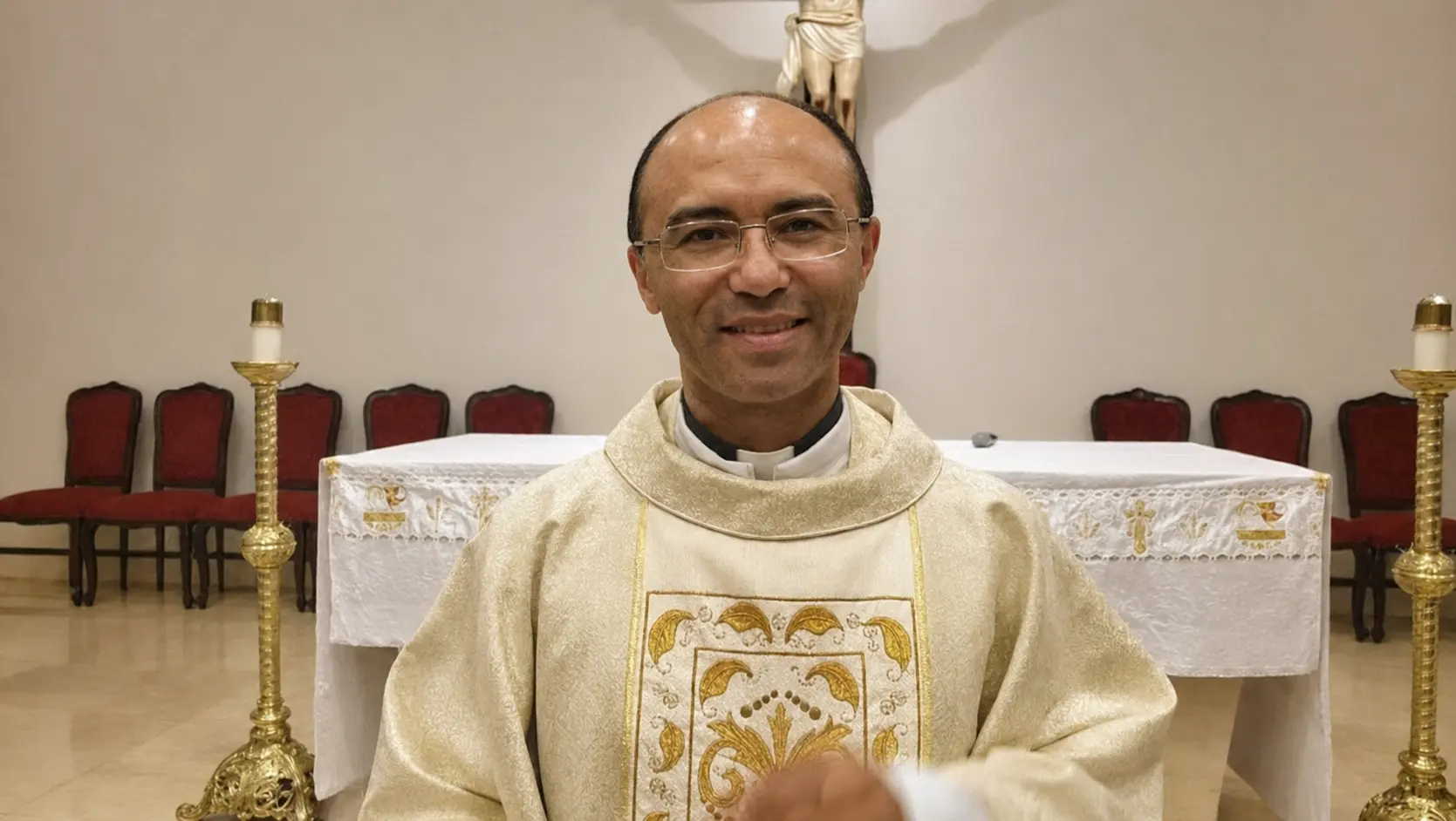 Padre que atuou em Anápolis é declarado excomungado; entenda o conflito com a Igreja Católica