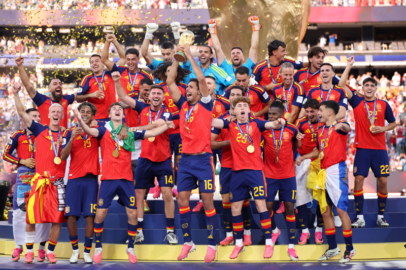 Espanha é bicampeã do mundo após jogo amarrado contra Argentina