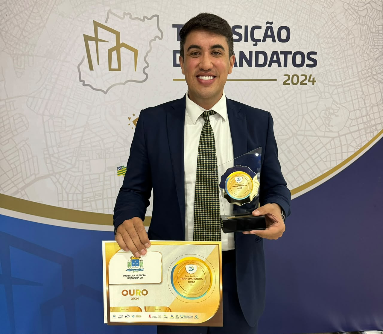 Paulo Víctor Avelar prefeito prefeitos