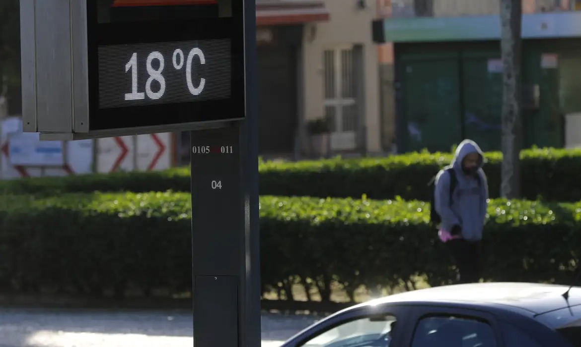 Frente fria muda o tempo em Goiás; chuva isolada e ventos podem ocorrer ao longo desta segunda - Fernando Frazão/Agência Brasil