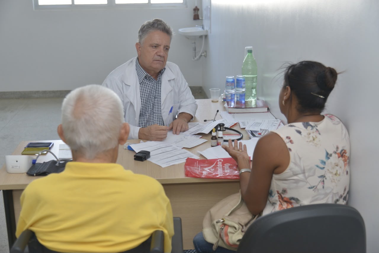 Mutirão em Aparecida oferece consultas de ortopedia, neurologia e outras áreas