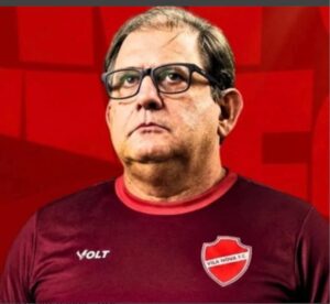 Guto Ferreira pede desculpa aos torcedores do Vila