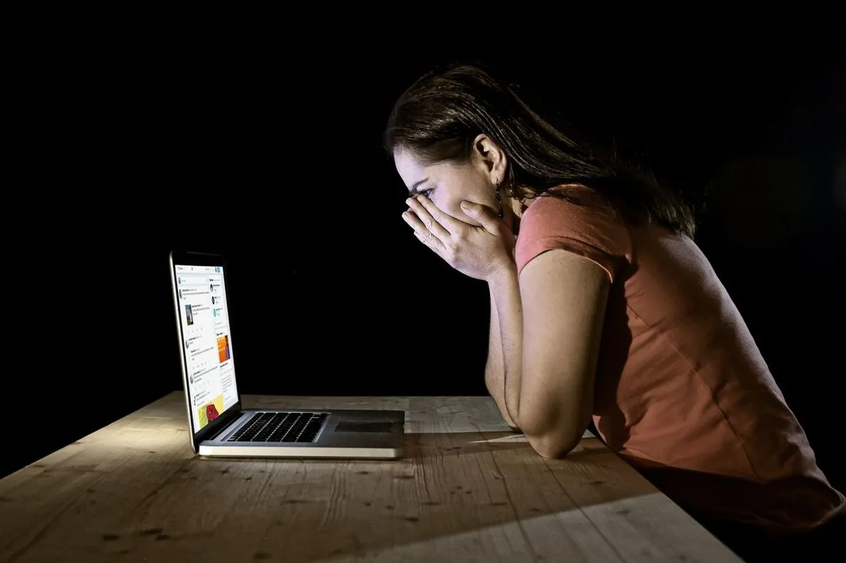 Meta vai avisar pais quando adolescentes falarem sobre suicídio com inteligência artificial