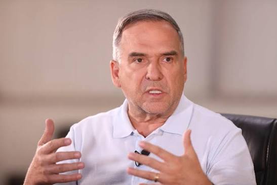 Sandro Mabel veta projeto que restringia participação de pessoas trans no esporte