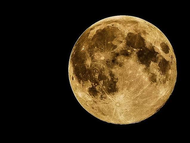 Lua Cheia dos Cervos ilumina o céu nesta quarta-feira; entenda o significado