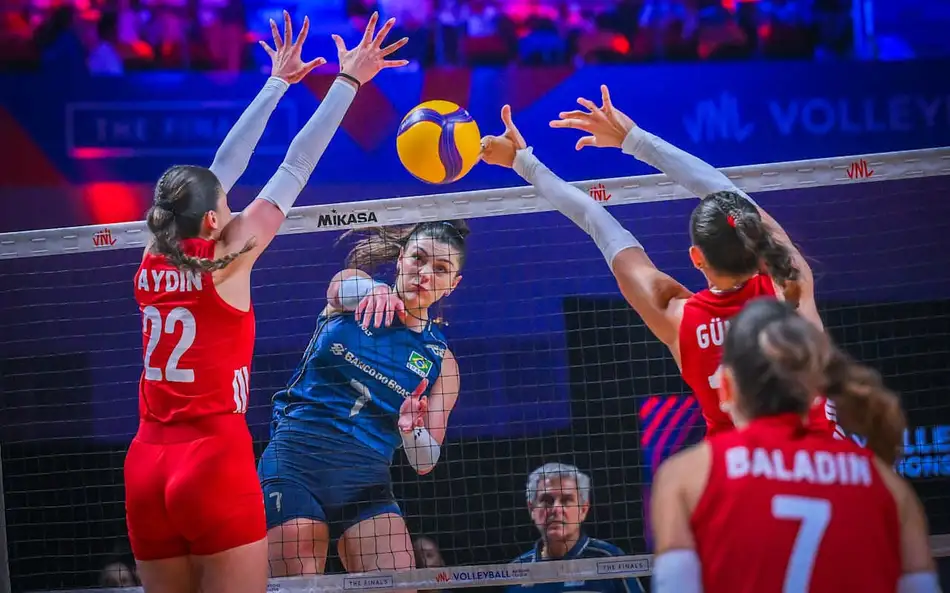 Brasil perde para a Turquia e é vice da VNL Feminina 2026
