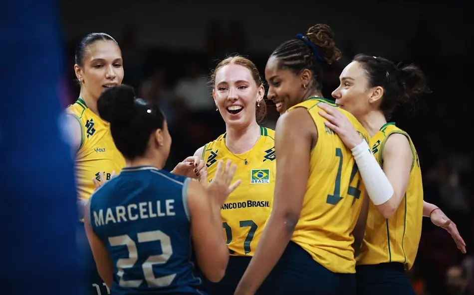 Brasil derrota a Polônia, assume a liderança e fica perto de confirmar o topo da VNL Feminina