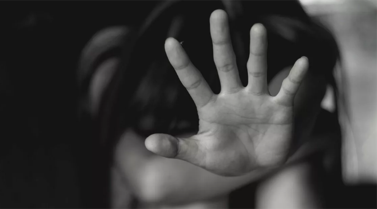 O silêncio que alimenta a violência