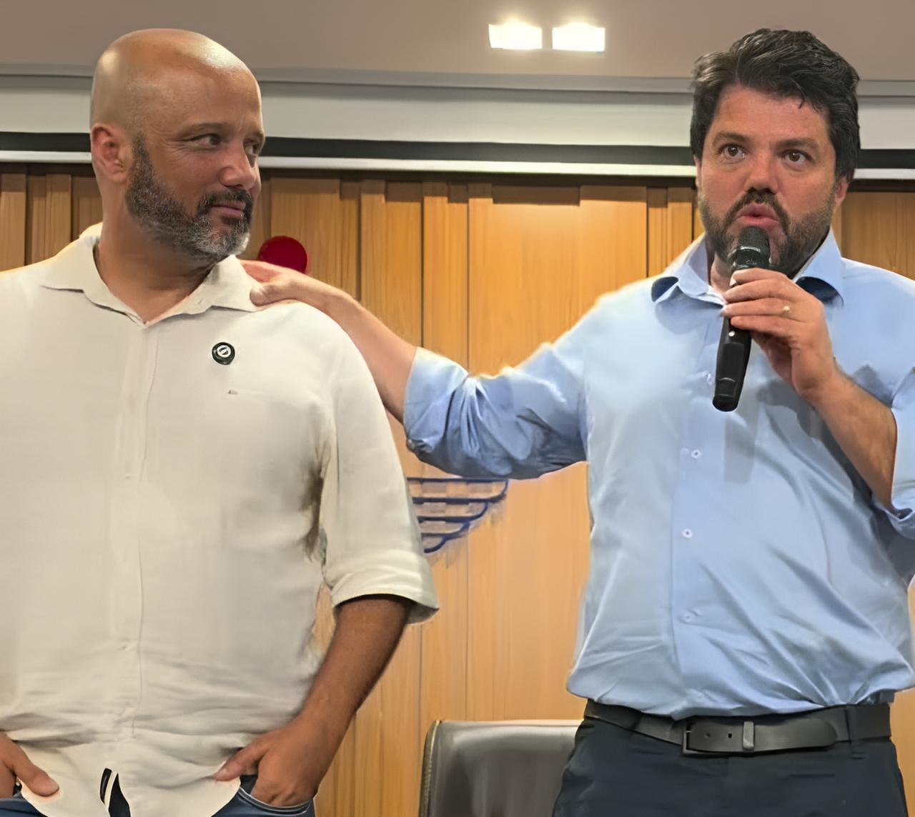 Prefeito de Anápolis declara apoio a Vitor Hugo para deputado federal