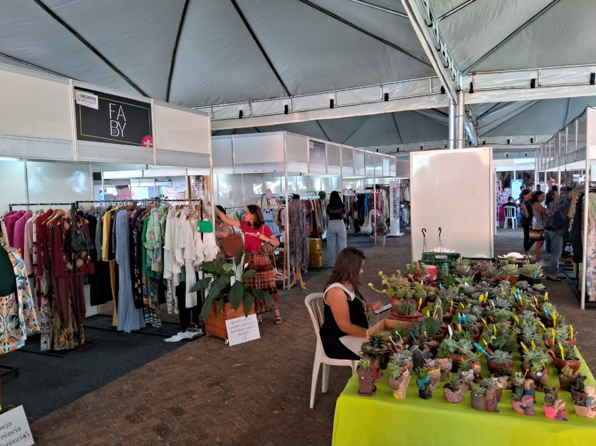 Feira de brechós terá 60 estandes e entrada gratuita em Anápolis confira detalhes