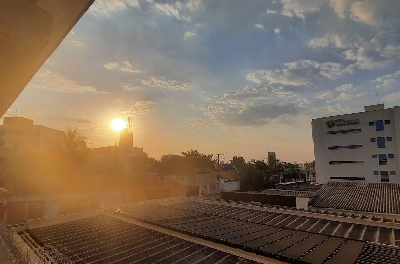Goiânia pode chegar a 36°C e umidade cair a 12% nesta segunda-feira (10)