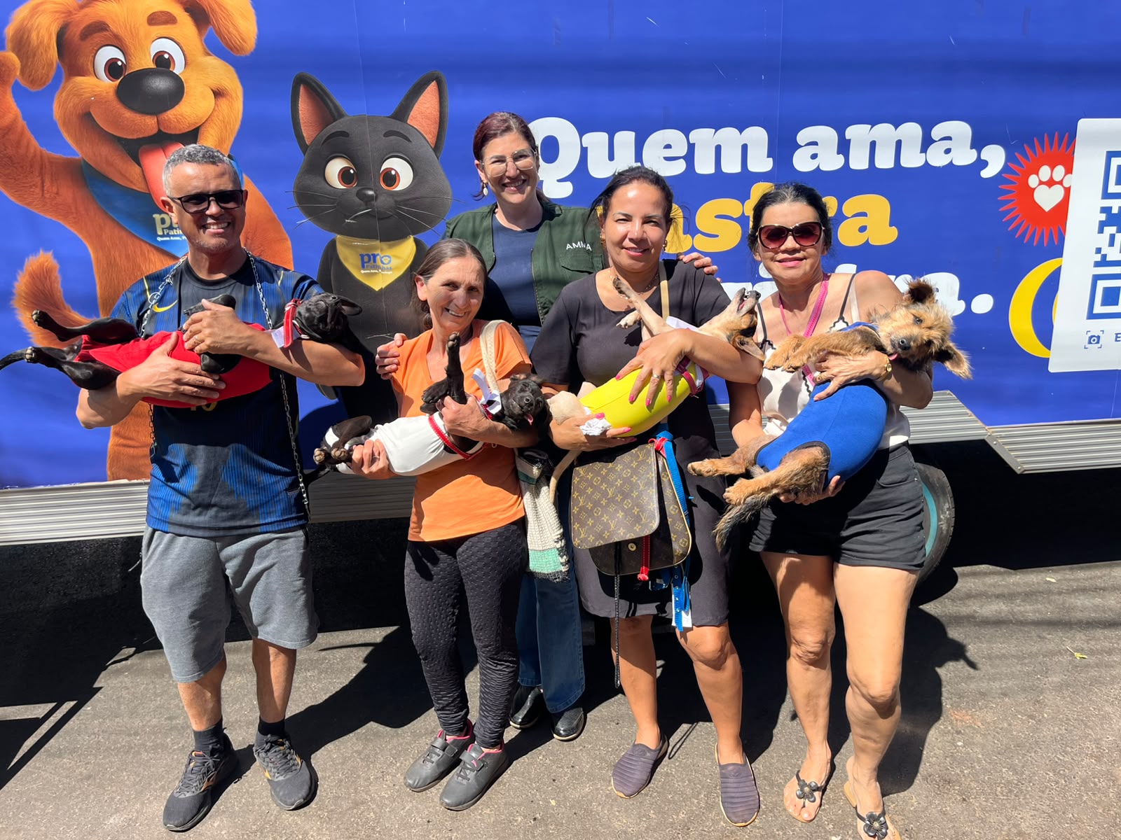 Shopping de Goiânia recebe ação de castração gratuita de cães e gatos nesta quinta (20) e sexta (21)