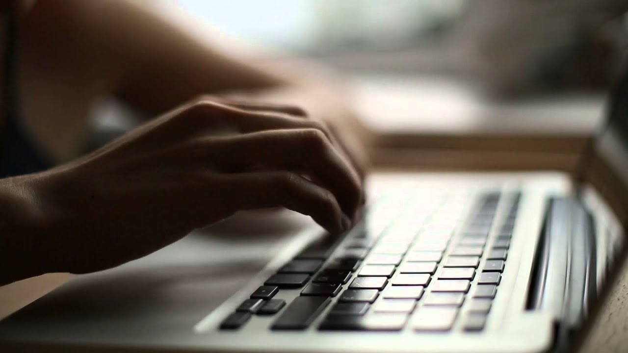 Saiba como identificar e tomar cuidado com os textos gerados por inteligência artificial