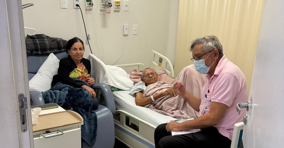 Saiba como ser voluntário e ajudar pacientes no HMAP e no Einstein Goiânia