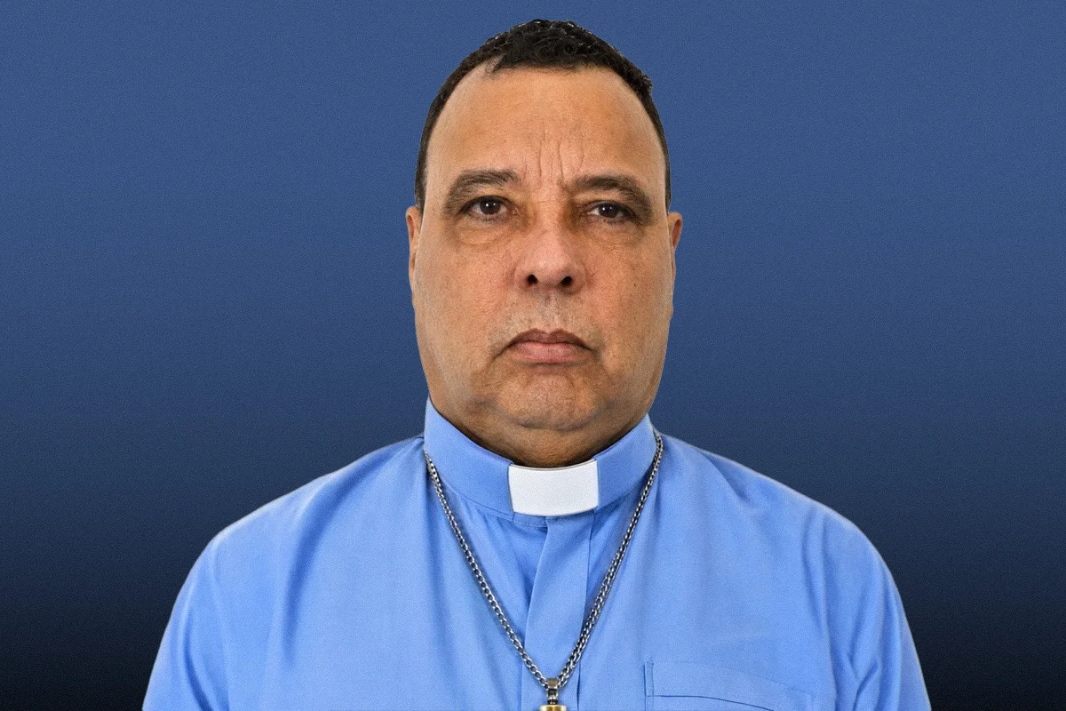 dom-valdiey Candidato por Goiás tem mandado de prisão por dívida de pensão e está foragido