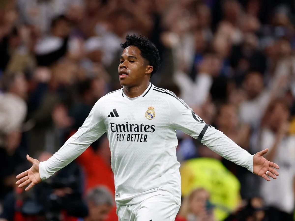 Endrick recebe camisa histórica do Real Madrid, mas futuro no clube segue indefinido