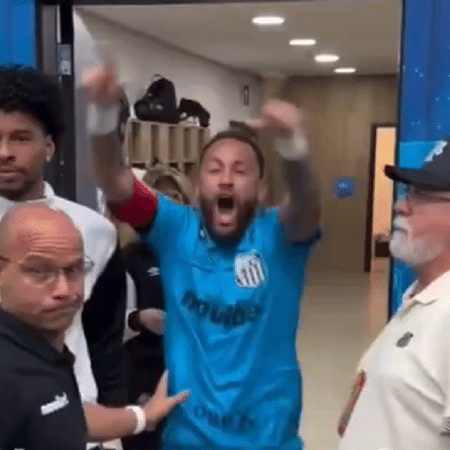 Neymar provoca após classificação do Santos e troca xingamentos com dirigentes do Remo