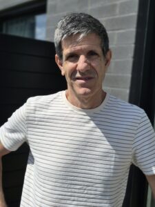 Ely Paiva: "Mecanismos de comunicação mudaram, mas algumas estratégias permaneceram"