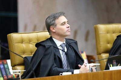 Mensagens da PF revelam que Vorcaro foi convidado para coquetel de instituto fundado por André Mendonça