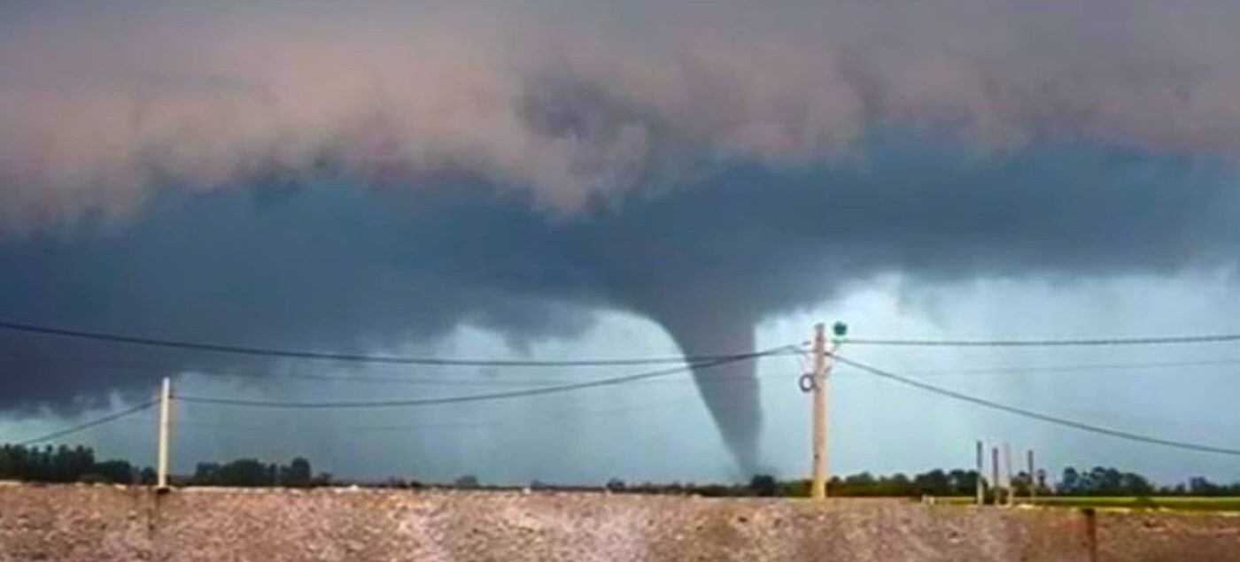 Risco de tornado deixa São Paulo em alerta após tempestade de granizo entenda