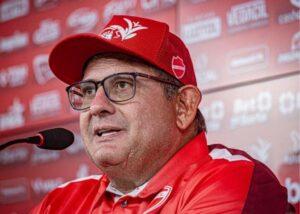 Guto Ferreira, campanha ruim longe de Goiânia