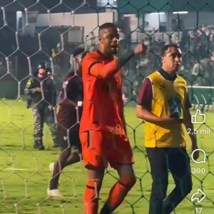 É pra você falastrão, joguei onze anos na Europa...