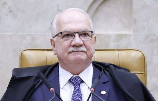 Fachin acolhe pedido da PGR e manda Mendonça retirar sigilo de todo o caso Master em 24 horas