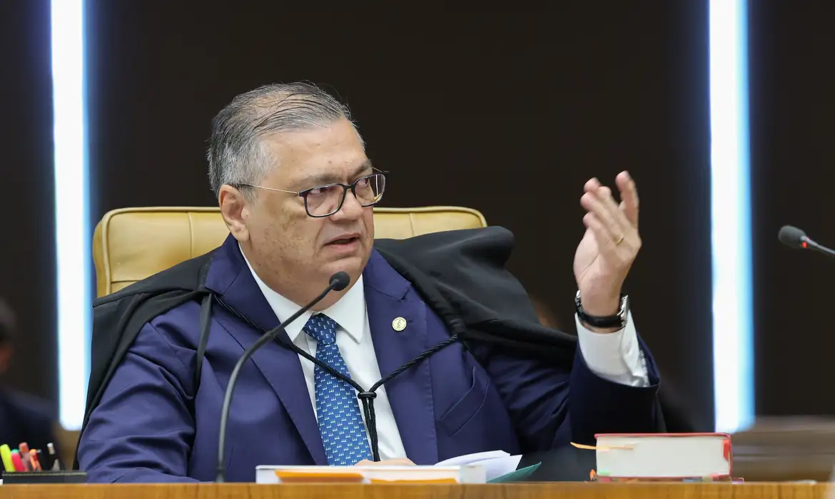 Dino divulga relatório com milhares de ameaças de morte a ministros do STF; confira