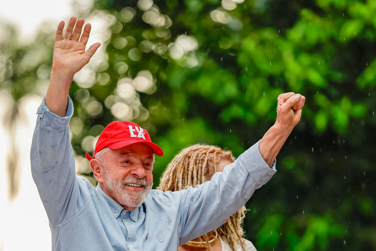Lula vence em Madri, Berlim, Paris, Roma e Moscou na votação no exterior; acompanhe